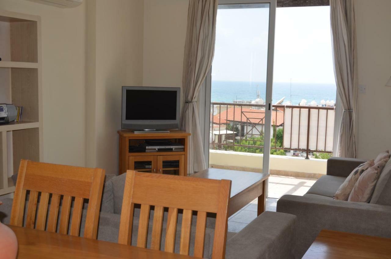 Caiti'S Place Apartamento Pafos Exterior foto